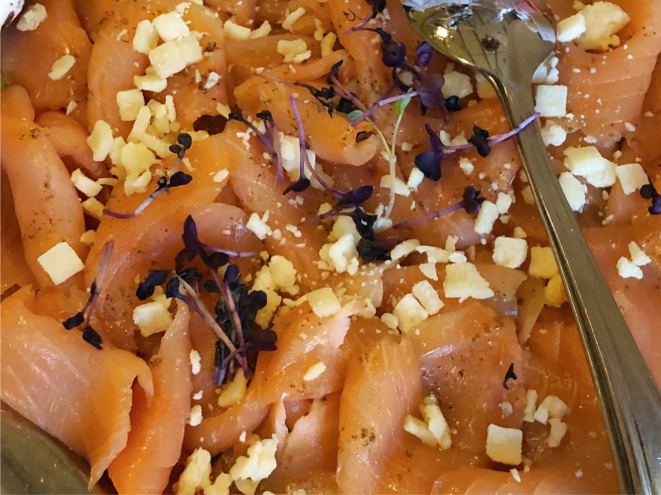 Lachs Carpaccio